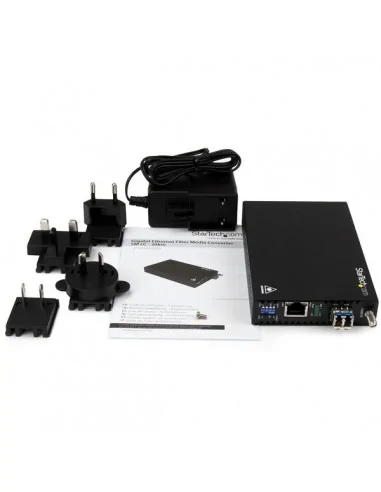 StarTech.com Gigabit Ethernet Copper-to-Fiber Media Converter - SM LC 