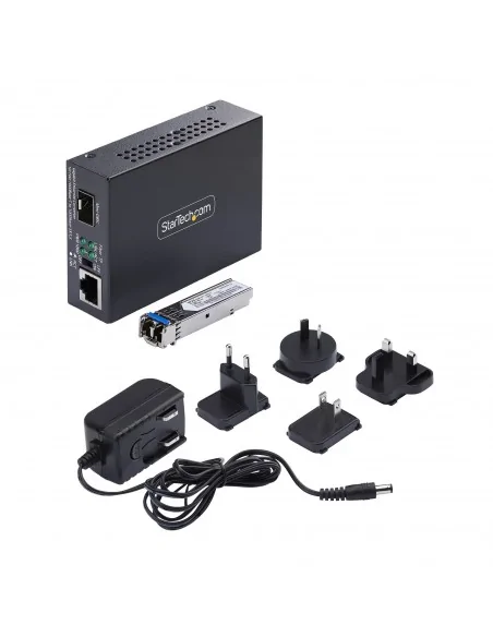 StarTech.com Single-Mode (SM) LC Fiber Media Converter for 10/100/1000